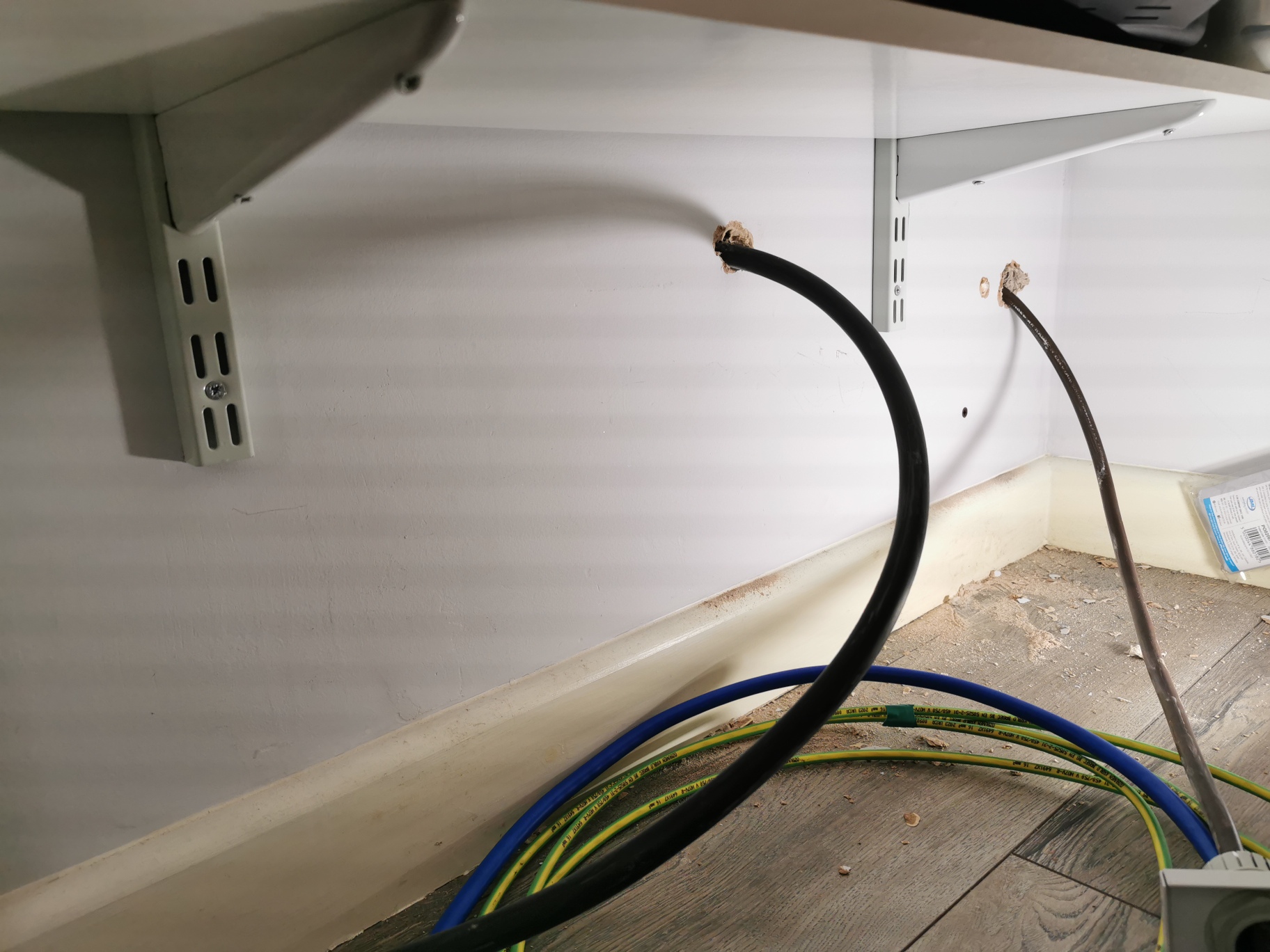 commercial electrical maintenance